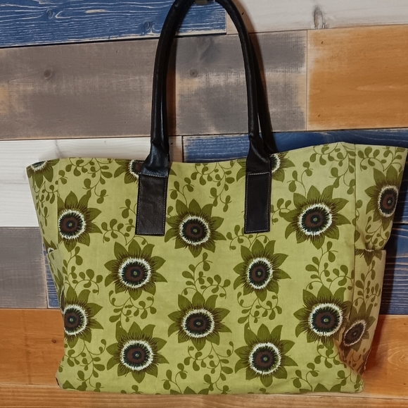 Rock Flower Paper Handbags - Rock Flower Paper Floral Green Tote Bag